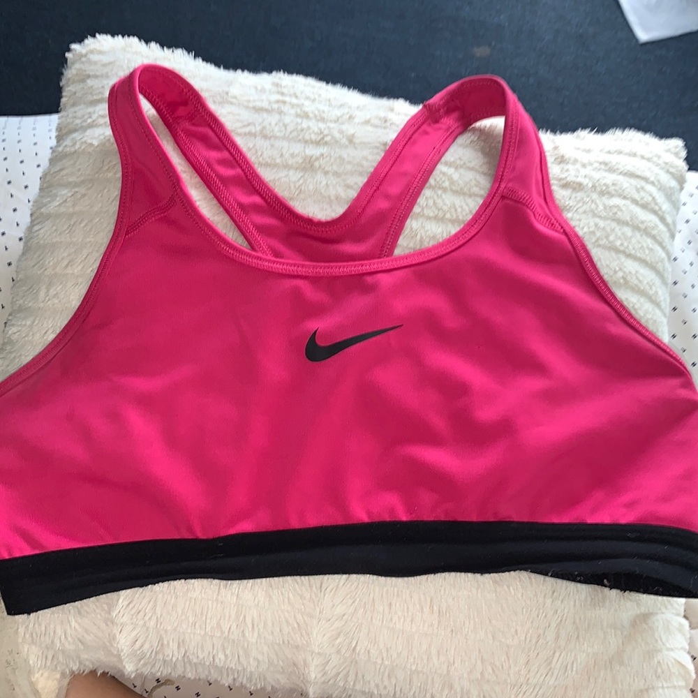 🌵 Nike Dri-Fit Sports Bra